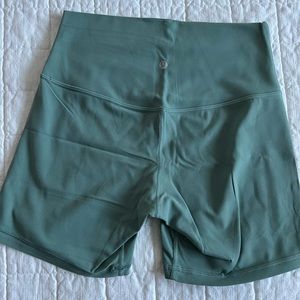 Lululemon Align 6” shorts - green